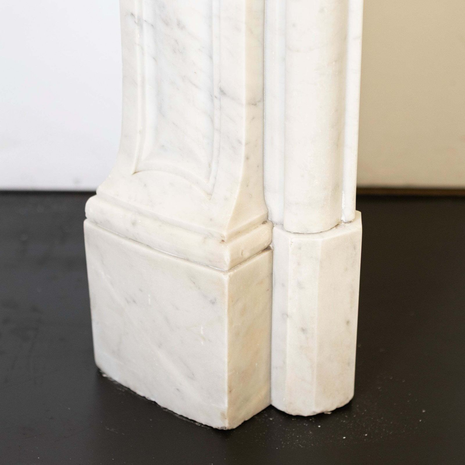 photo furniture Antique French Style Marble Fireplace