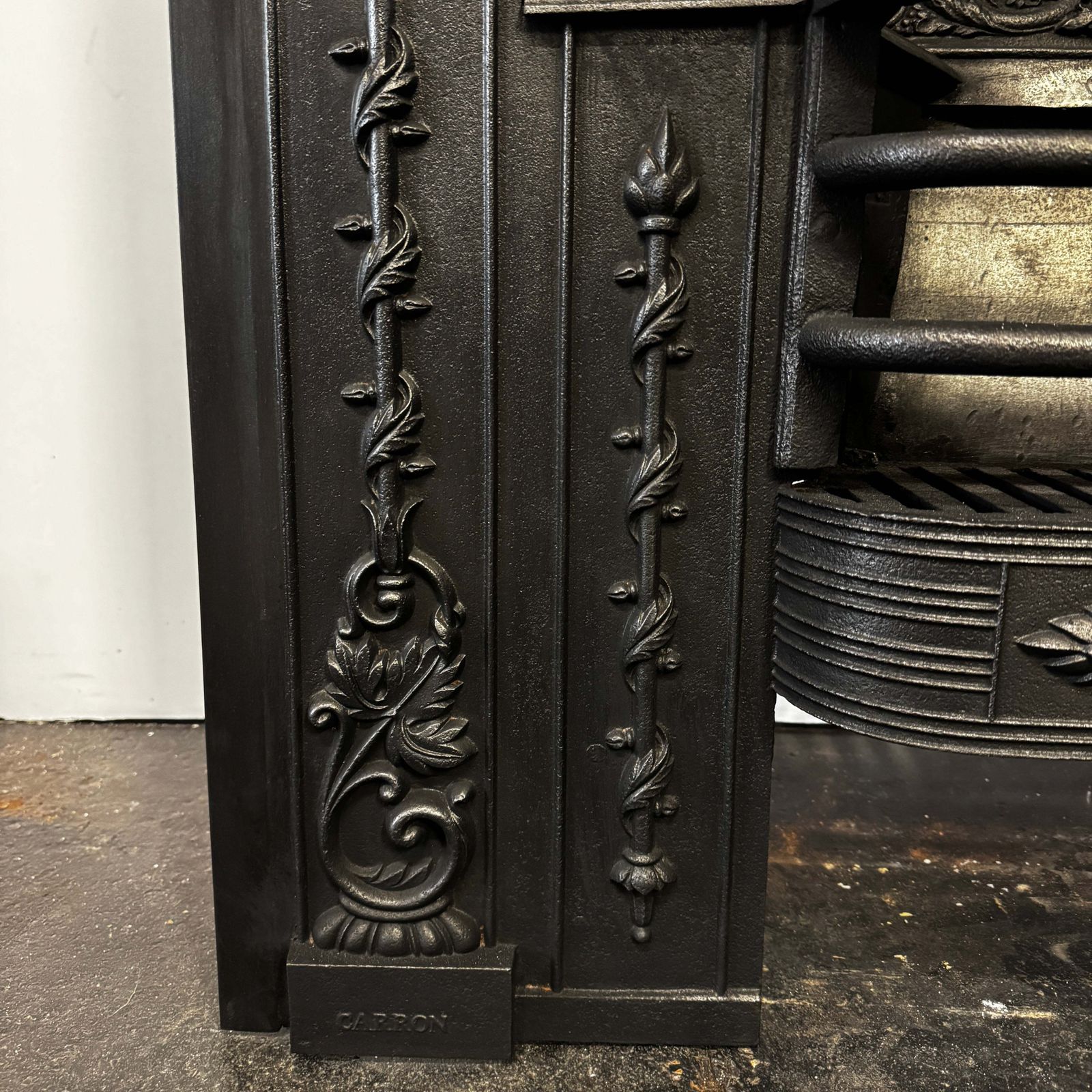 Home Fixtures Antique Georgian Cast Iron Register Grate photo
