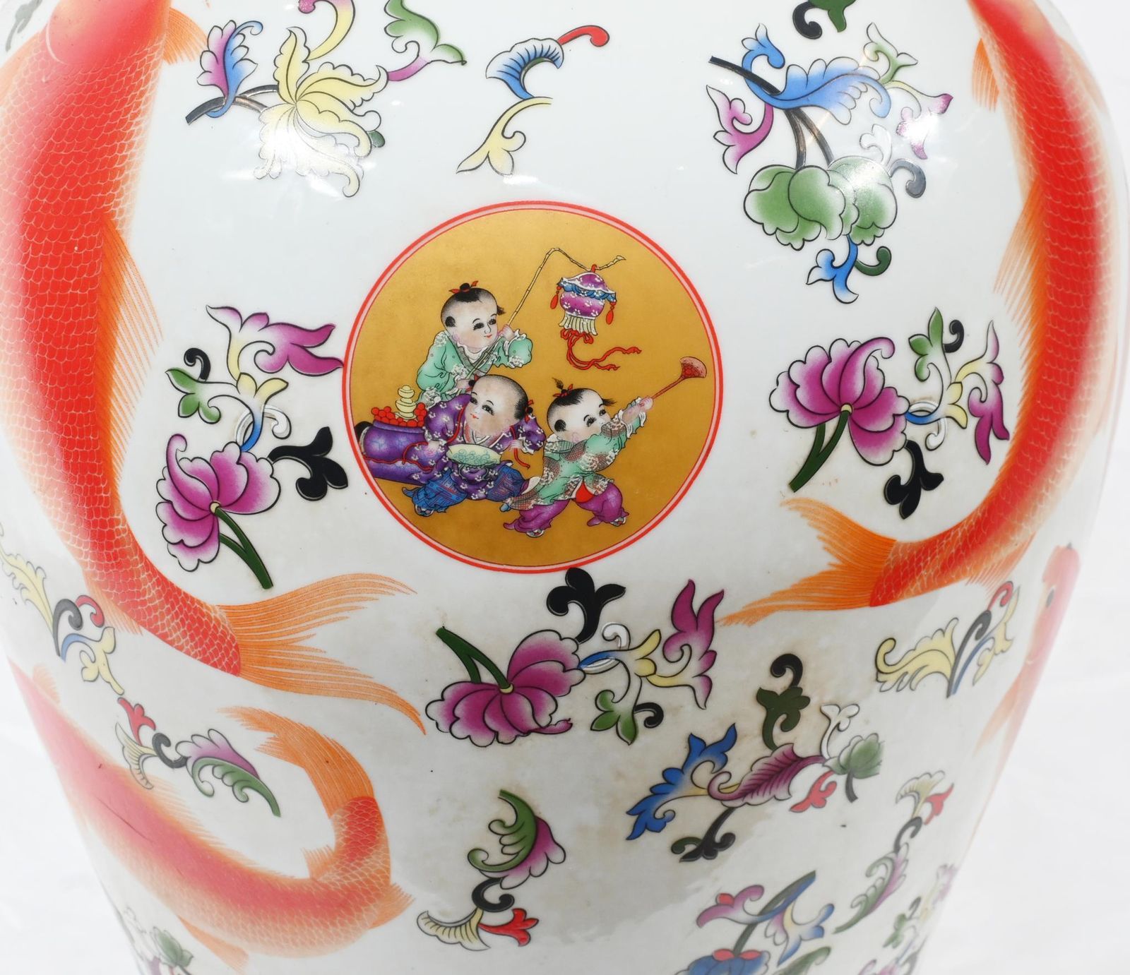 Chinese Kangxi Porcelain Urn Goldfish Vase photo buy