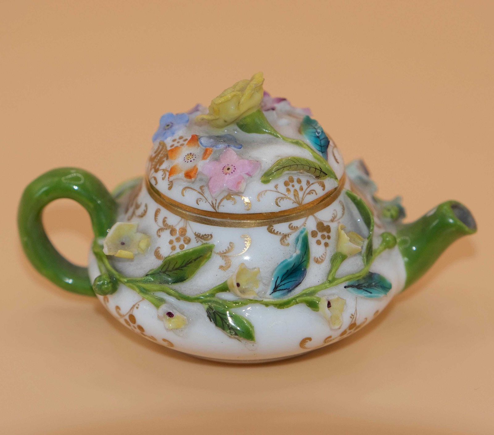 Coalbrookdale Flower Encrusted Miniature Teapot | Regency Porcelain | Circa 1830 photo 220.0