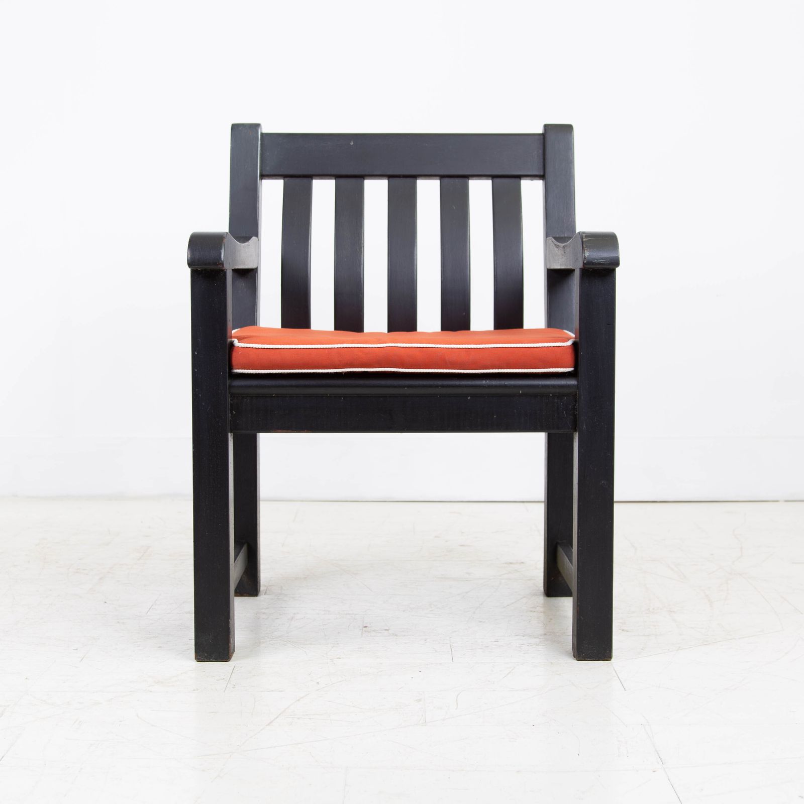 photo vinterior Set Of 6 Quality Painted Teak Garden Chairs
