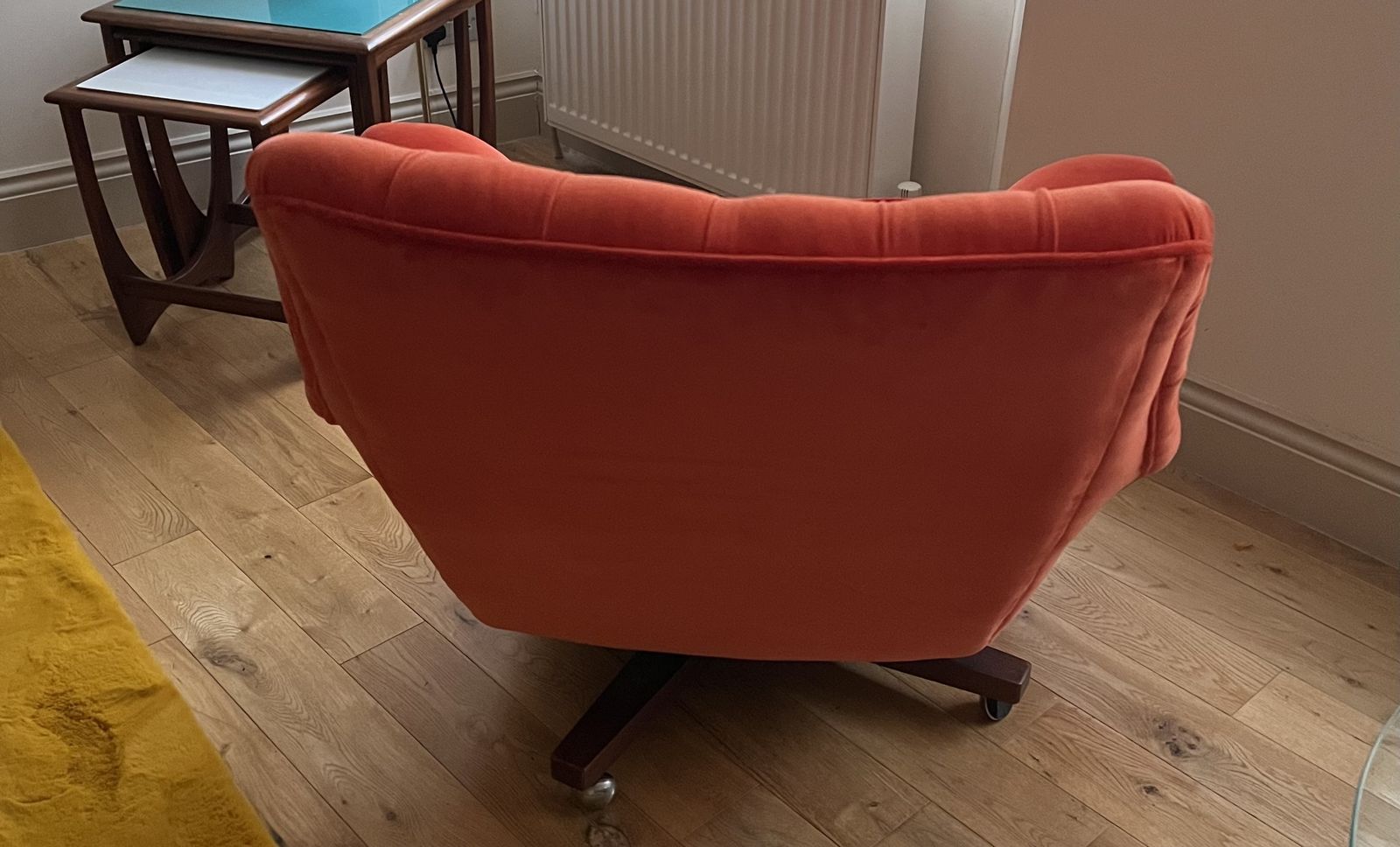 Late 1960’s G Plan “Comfort Lover” Swivel Armchair photo vinterior