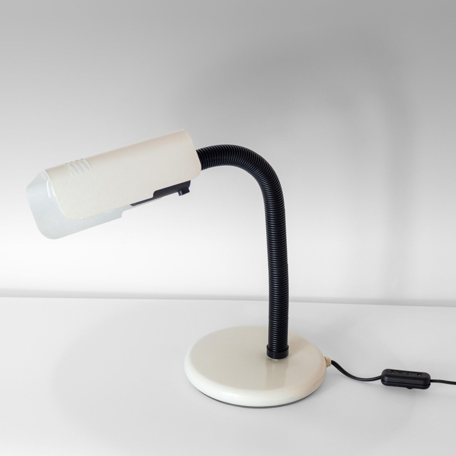 Industrial Desk Lamp, Gino Sarfatti For Targetti, Italy 1970 photo for sale