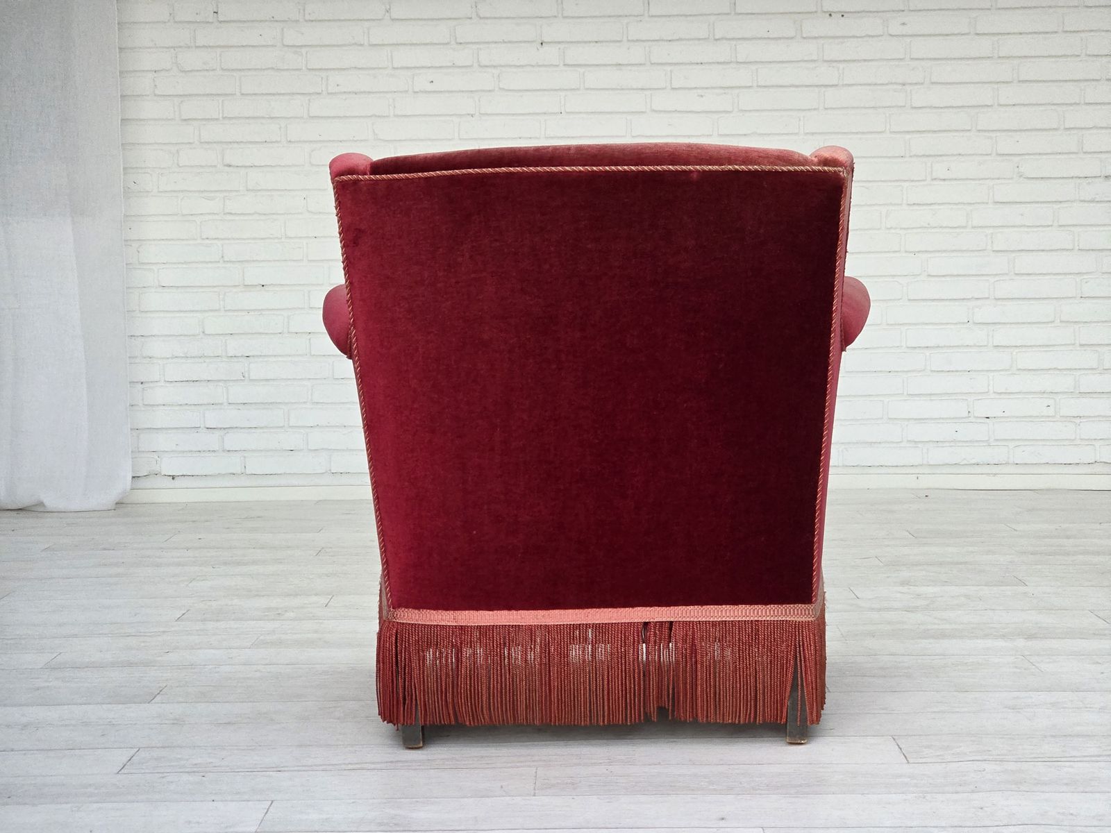 photo vinterior 1960s, Danish Armchair, Cherry Red Furniture Velour, Ash Wood, Original.