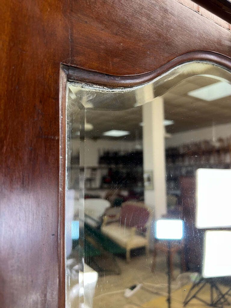 photo vinterior Antique Compactum Wardrobe