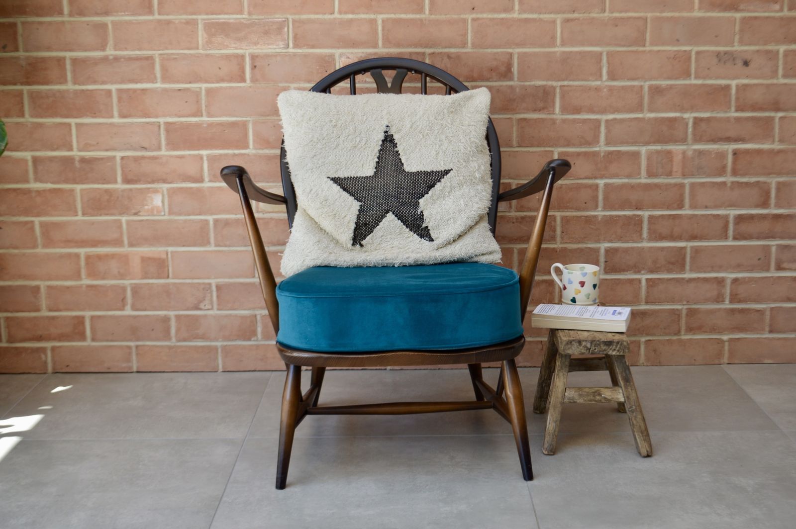 Ercol Fleur De Lys Tub Armchair With Teal Velvet Fabric photo 525.0