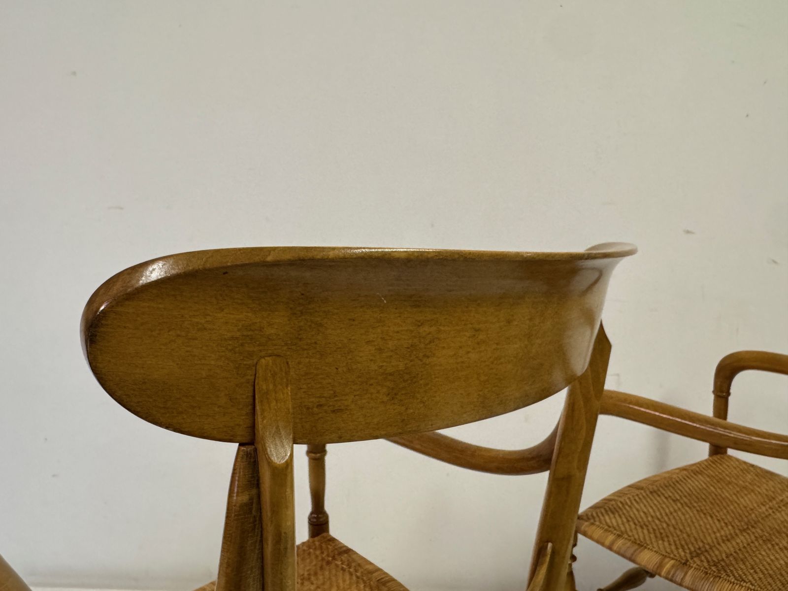 photo vintage Set Of Six Chiavari Companino Armchairs By Fratelli Levaggi