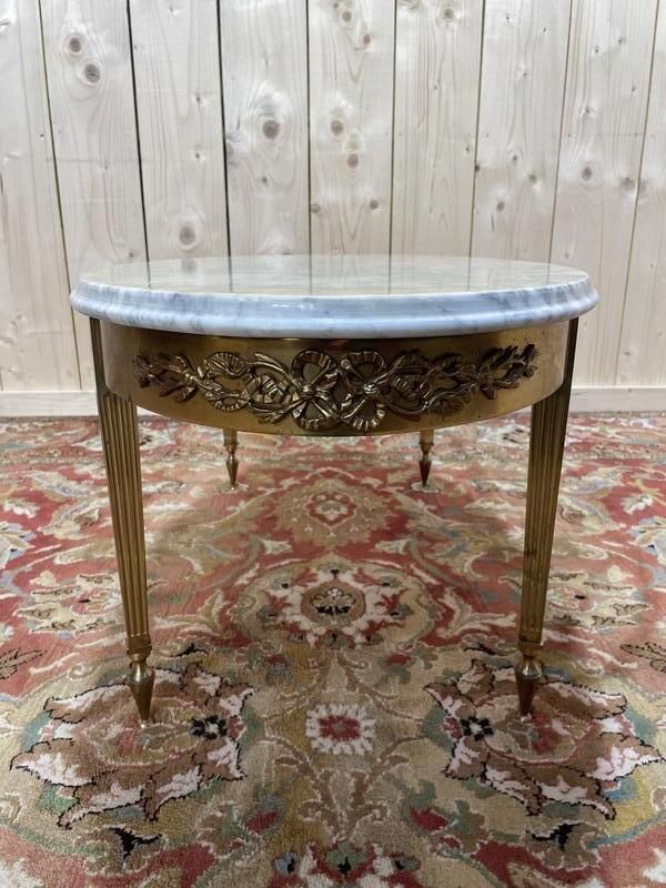 Table Basse Ovale De Style Louis Xvien Laiton Et Marbre photo buy