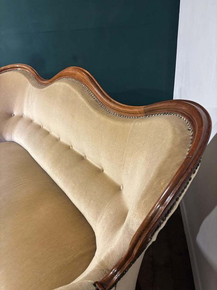 Victorian Mahogany Framed Sofa photo 1200.0
