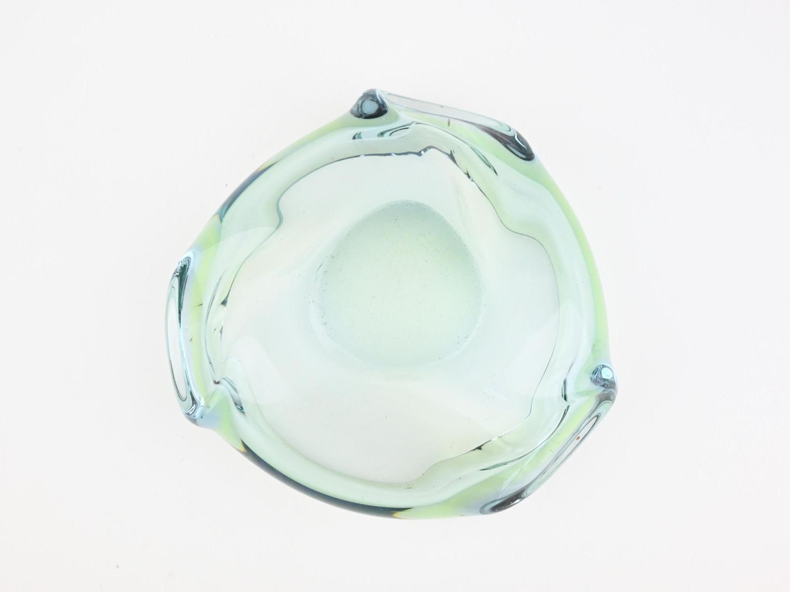 Vintage Skrdlovice Glass Ashtray, Czech Green Glass Ashtray, Green Glass, Vintage Glass Ashtray, Old Glass Ashtray, Skrdlovice Ashtray photo vintage