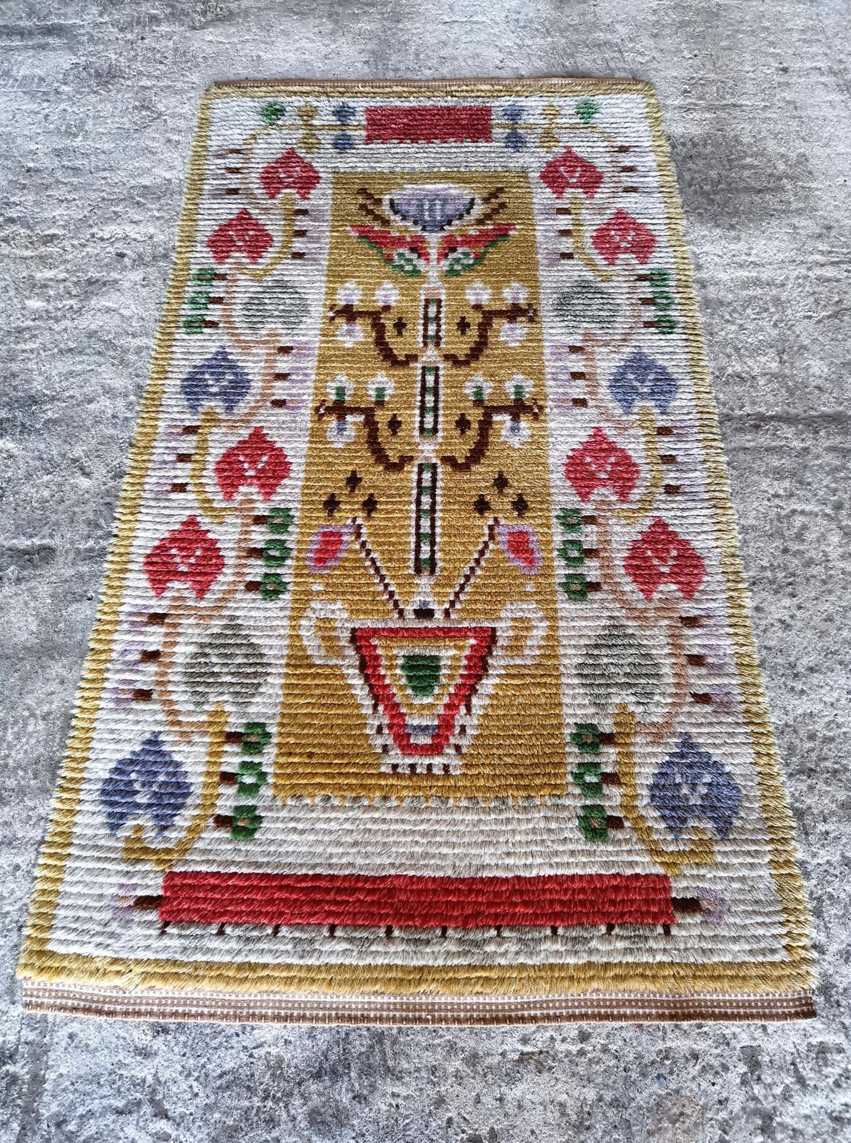 3244.0 Swedish 1920s Rya Wool Rug, Flower Motif. Pure Wool, Rare Mint Condition. photo