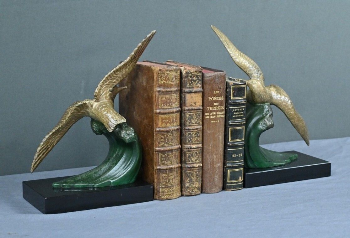 Spelter Bookends, Signed Mélo, Art Deco – 1930 photo furniture