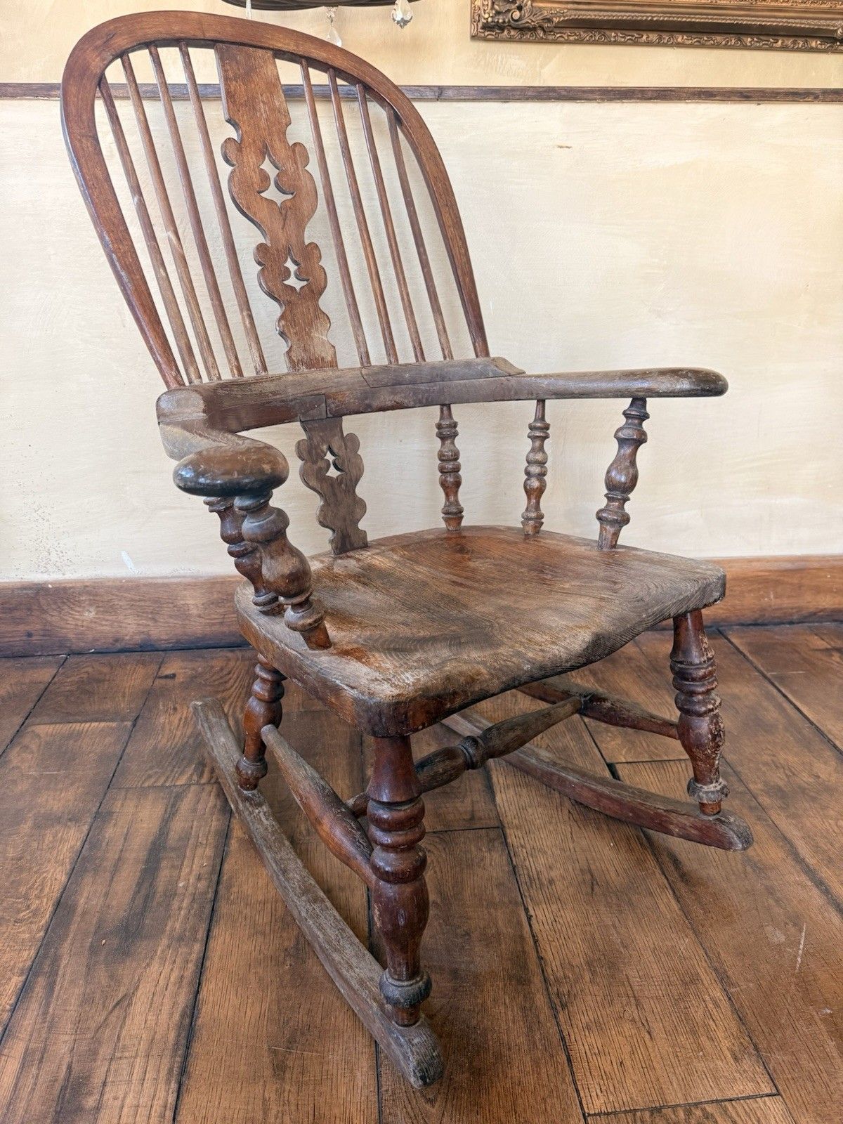 English Original Antique Rustic Farmhouse Rocking Bobbin Armchair Windsor Chair photo furniture