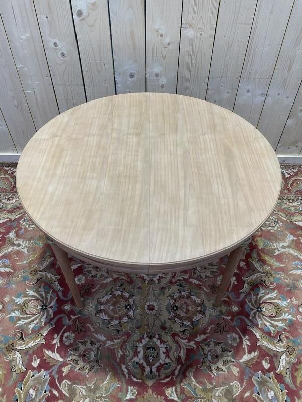 Table De Salle à Manger Louis XVI En Merisier Et Deux Allonges photo Furniture