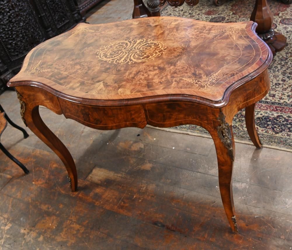 Victorian Centre Table Walnut Marquetry Inlaid 1860