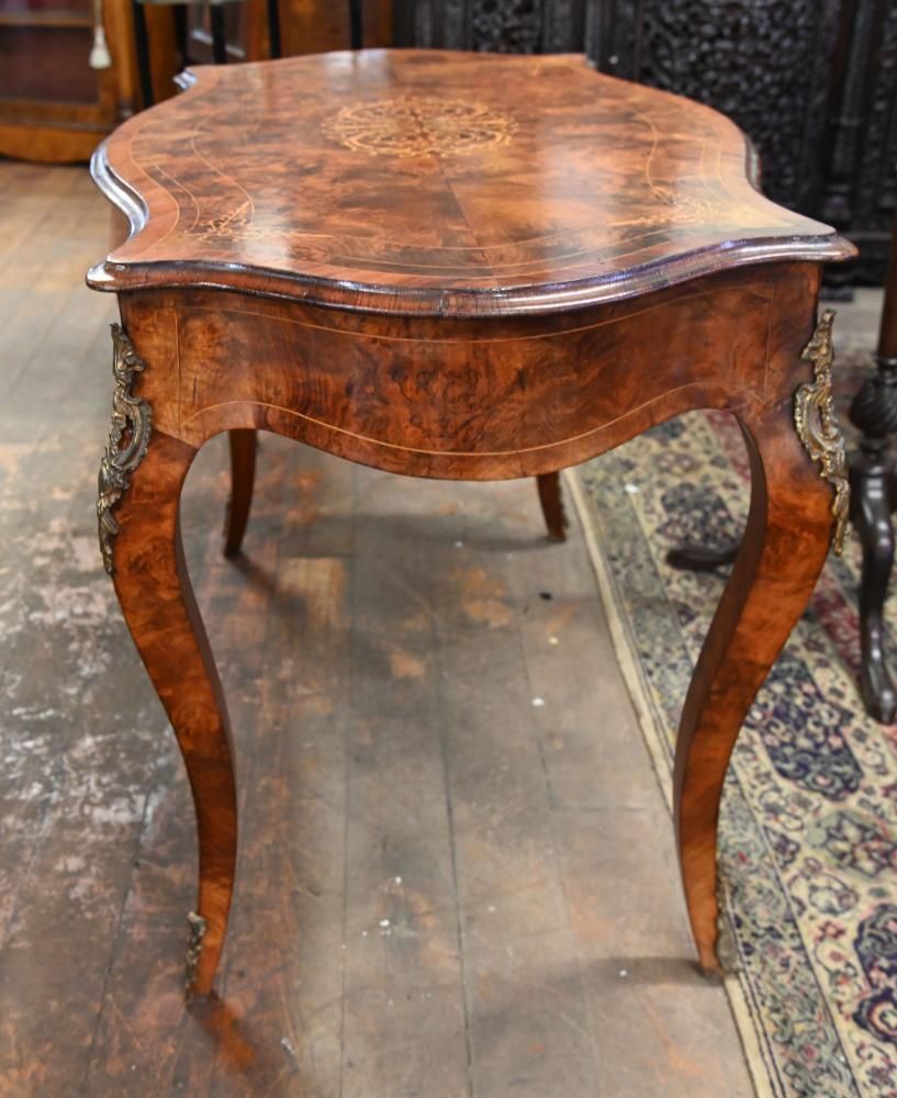Victorian Centre Table Walnut Marquetry Inlaid 1860 photo 2250.0