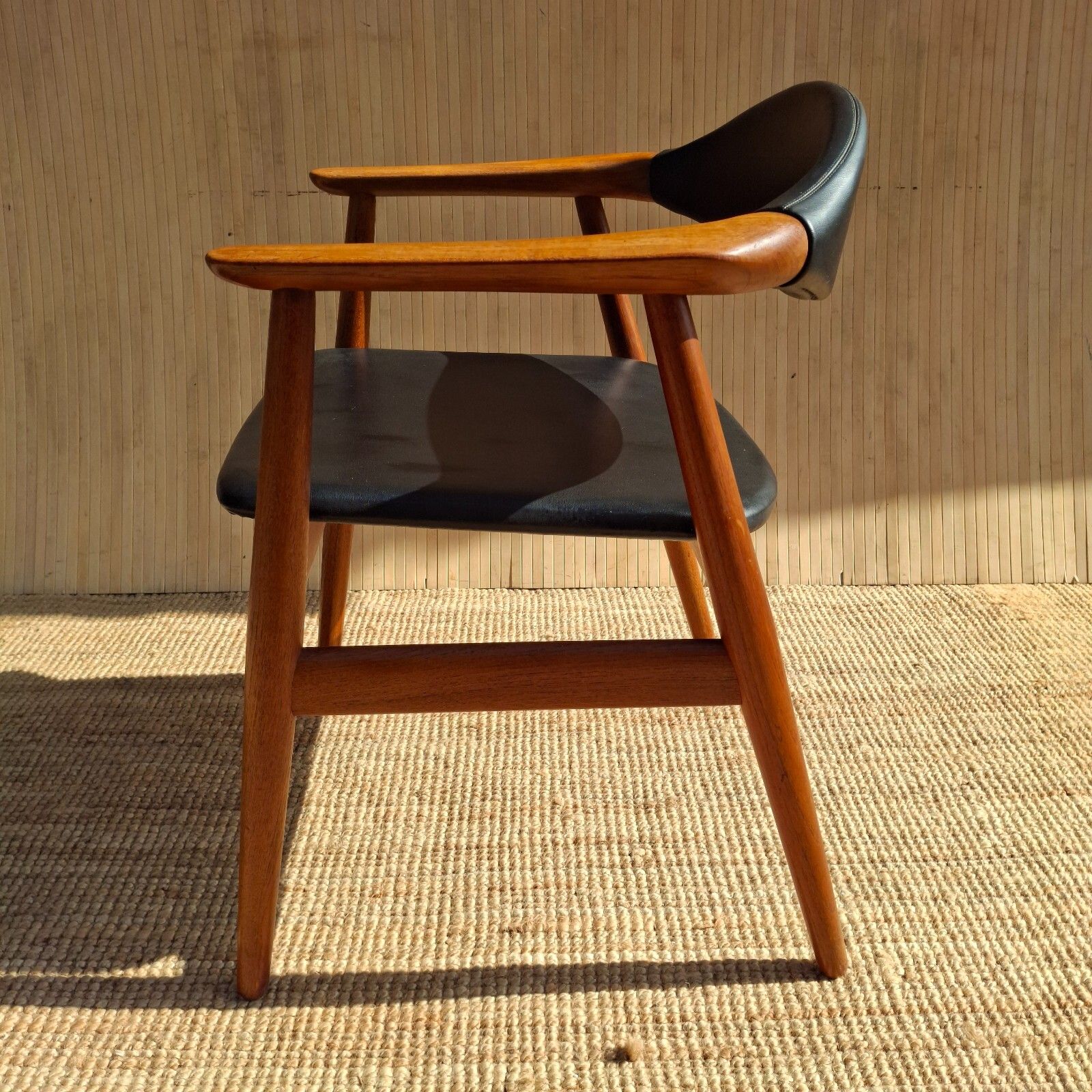 Fab Mid Century Danish 1960s Erik Kirkegaard For Glostrup Teak Black Armchair photo vintage