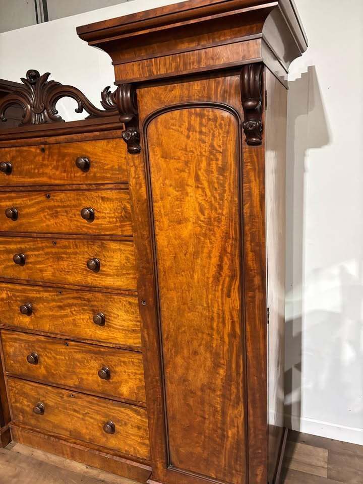 photo furniture Large Victorian Gentlemans Sentry Compactum Wardrobe
