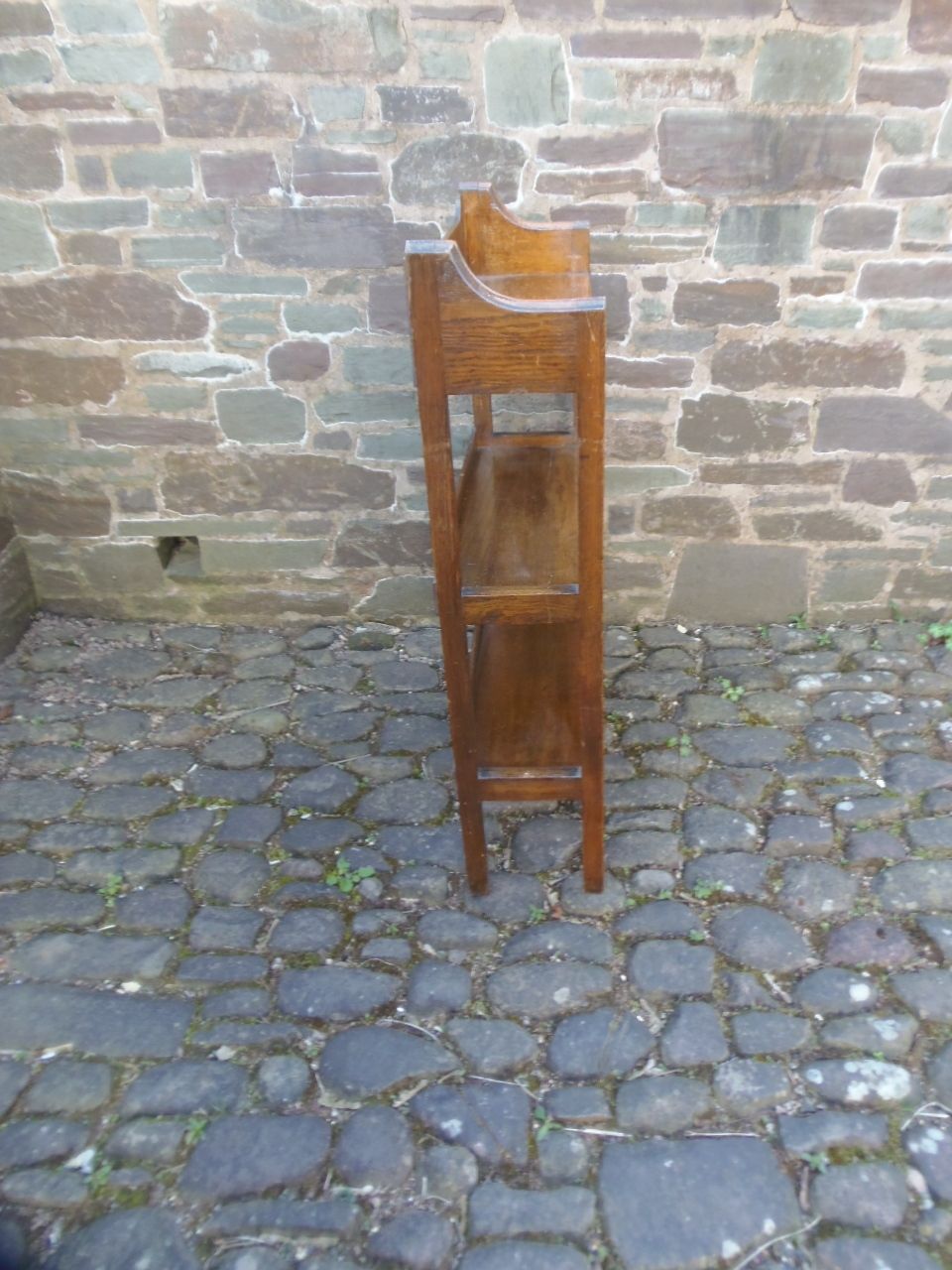 photo furniture Arts And Crafts Oak Bookshelf, 1900s