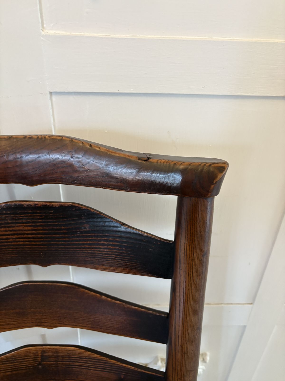 photo furniture Unusual 18th Century Antique Oak Ladder Back Rocking Chair