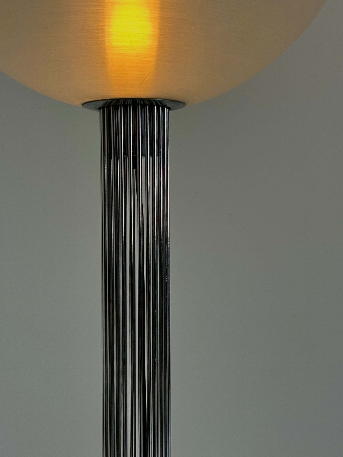 Moana Floor Lamp By Luigi Massoni For Harvey Guzzini photo 1900.0