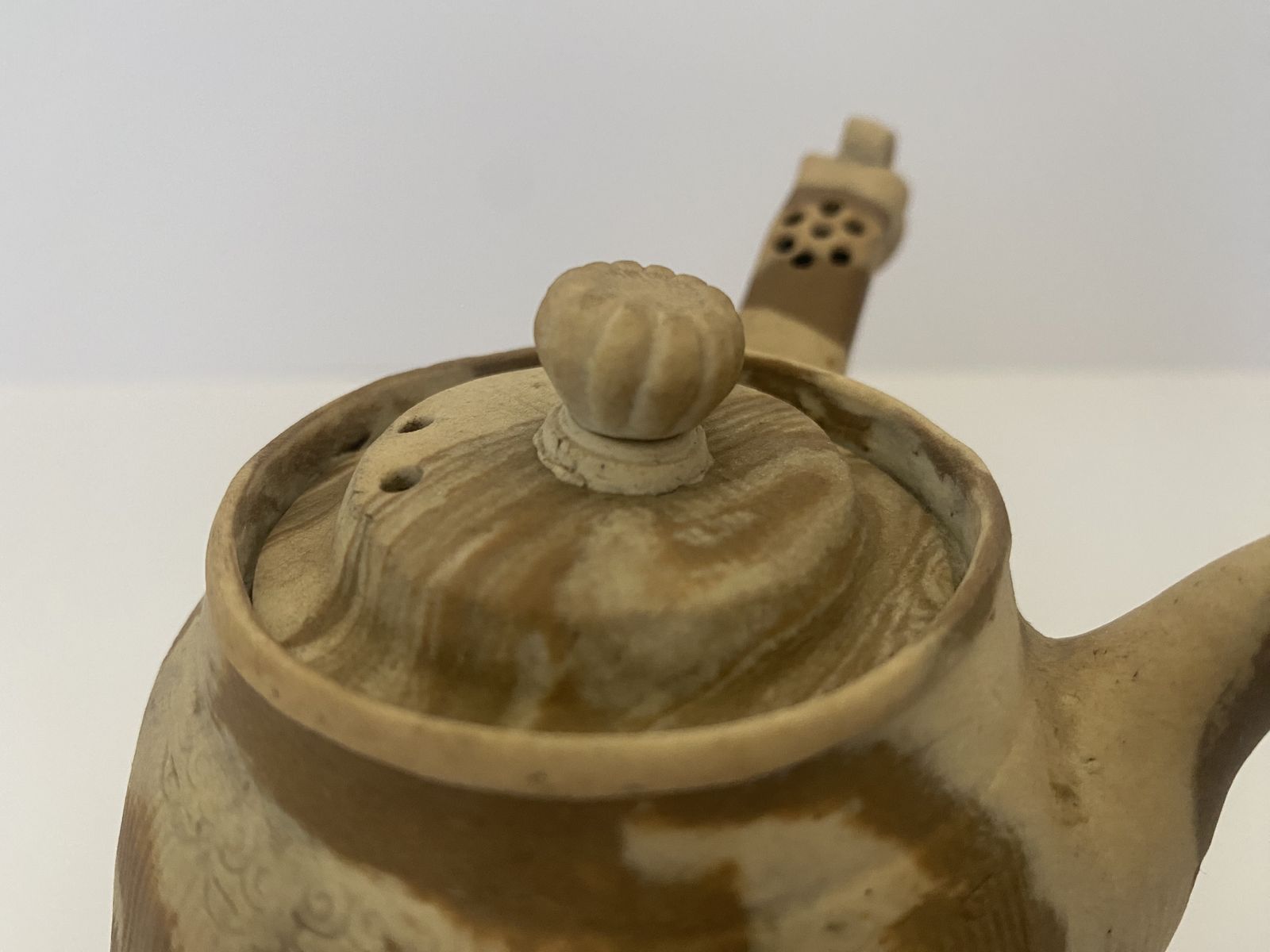 photo furniture Antique, Taisho Period, Japanese Banko Ware Teapot
