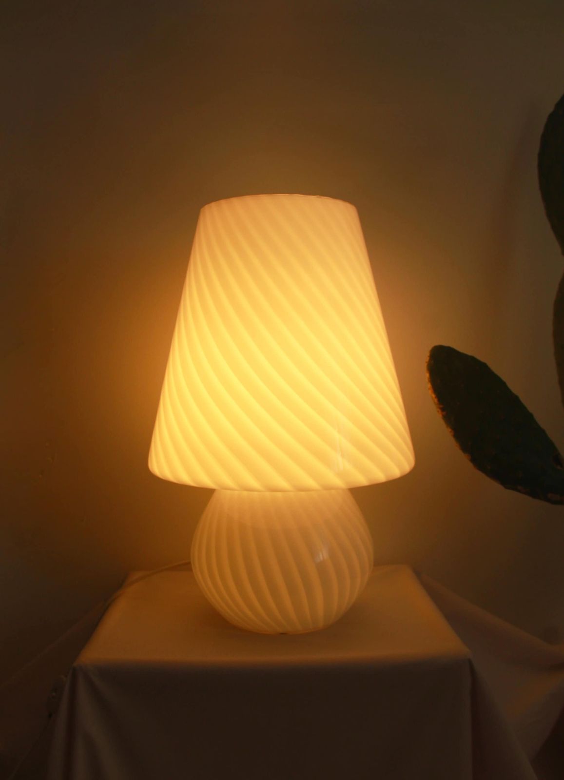 Beniamina, Giant Xxl Mushroom Murano Swirl Lamp, Italy, 1970s photo vinterior