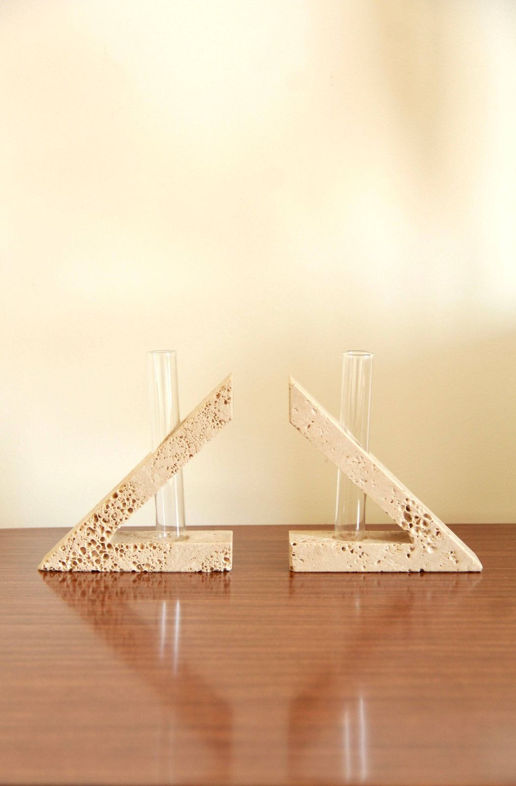 Triangoli, Modernist Travertine Sculptures / Vases By Enzo Mari For F.Lli Manelli, Set Of 2, Italy, 1970s photo 415.0