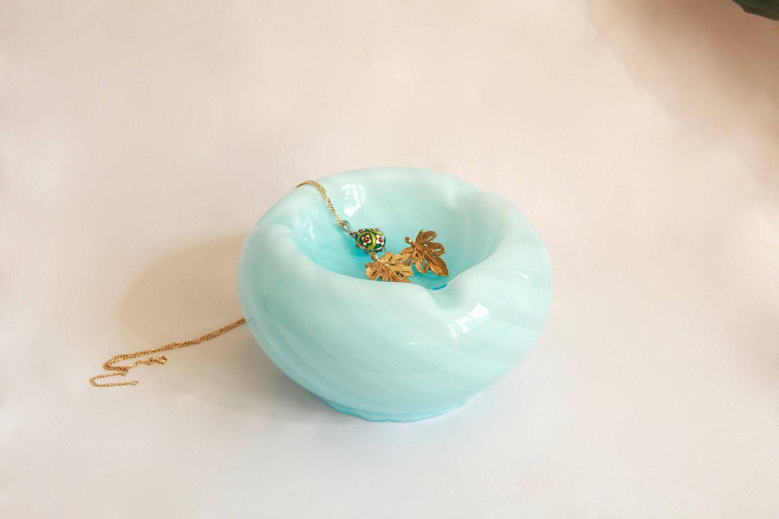 Mello, Vintage Swirl Murano Glass Catchall, Italy, 1970s