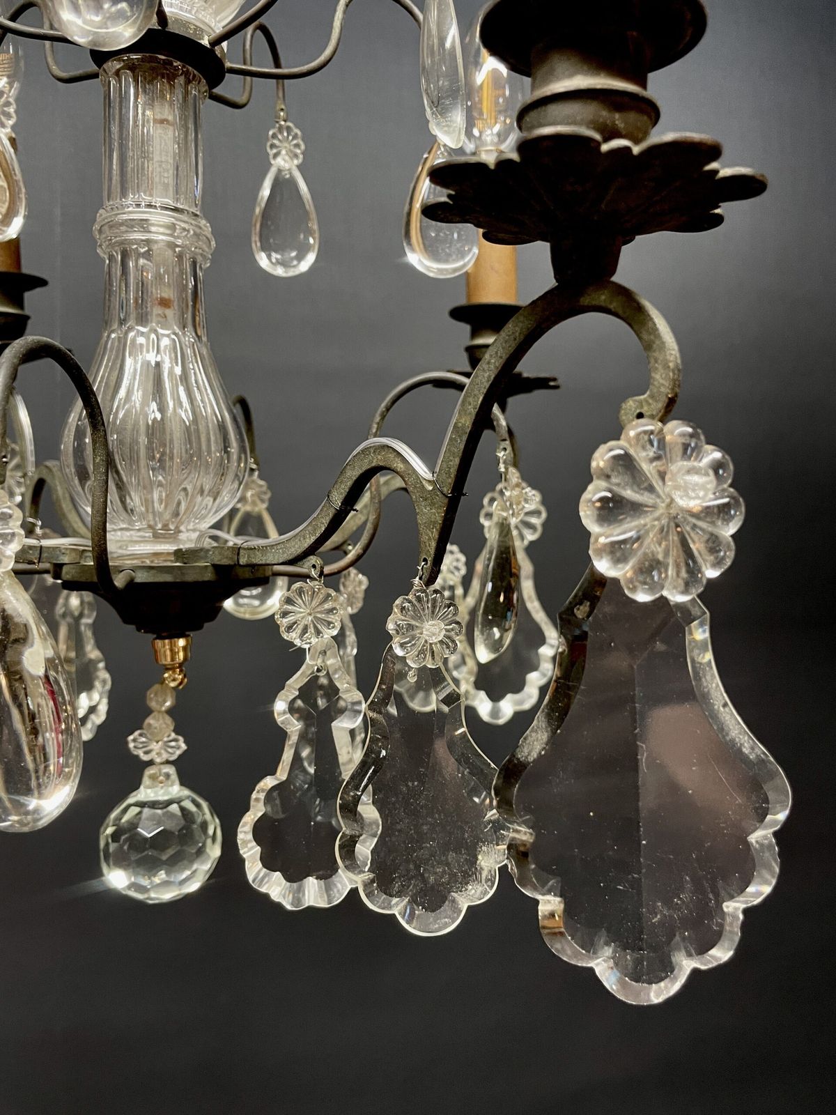 Elegant Little Florentine Light In Tole And Crystal. photo furniture