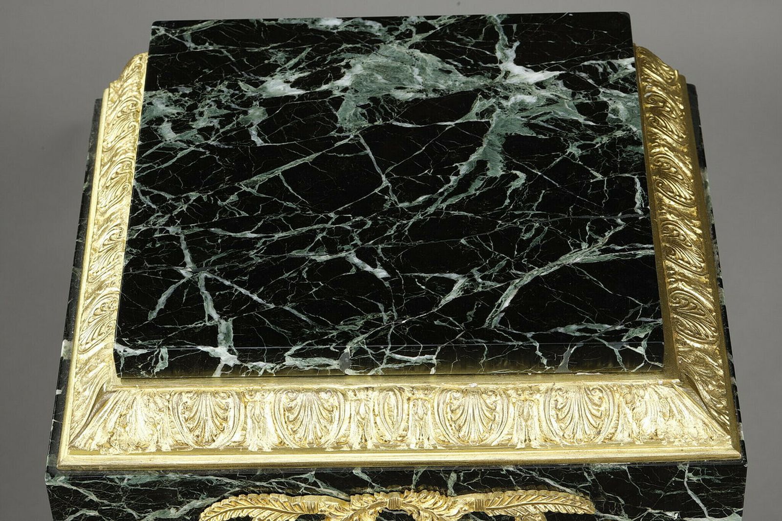 Column In Green Marble Veneer And Gilt Bronze Decoration, Empire Style photo buy