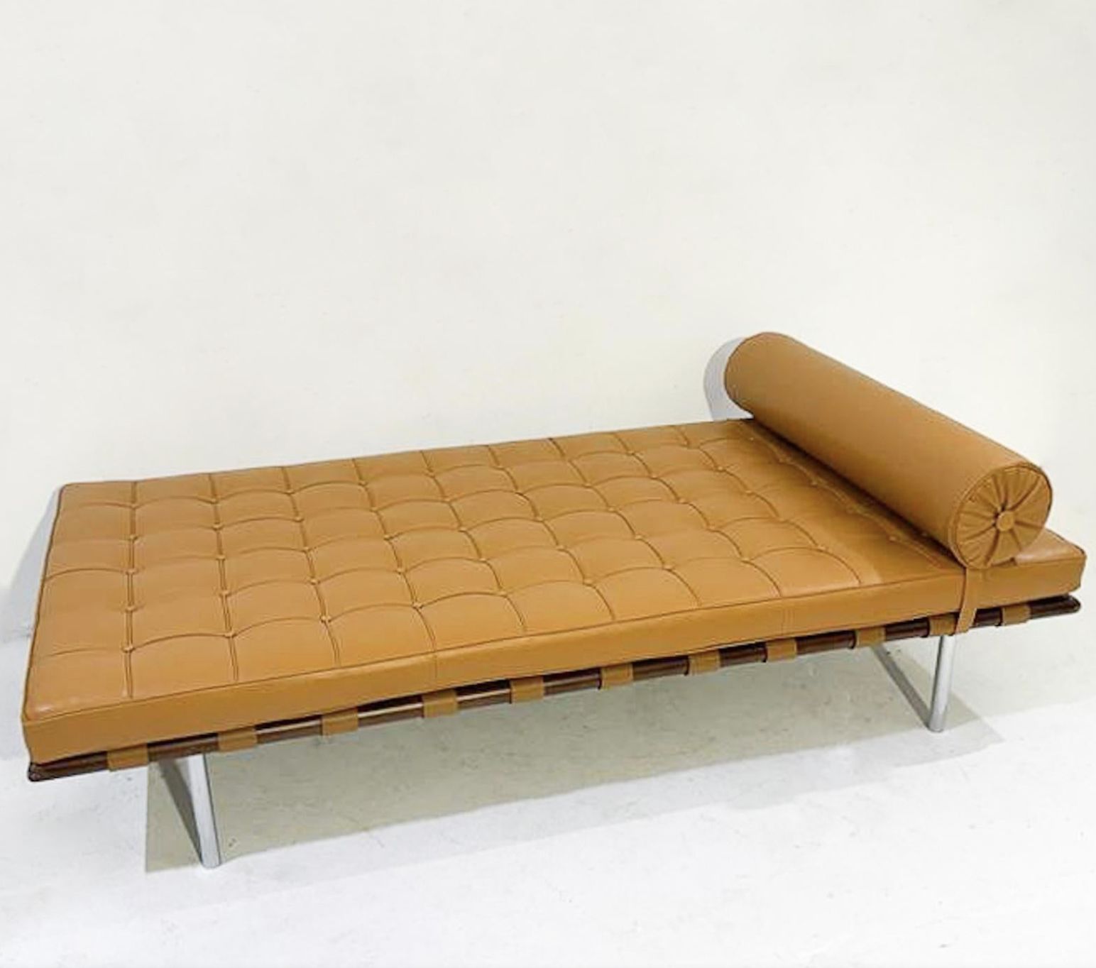 Cognac Barcelona Daybed By Ludwig Mies Van Der Rohe For Knoll, 2000s photo furniture