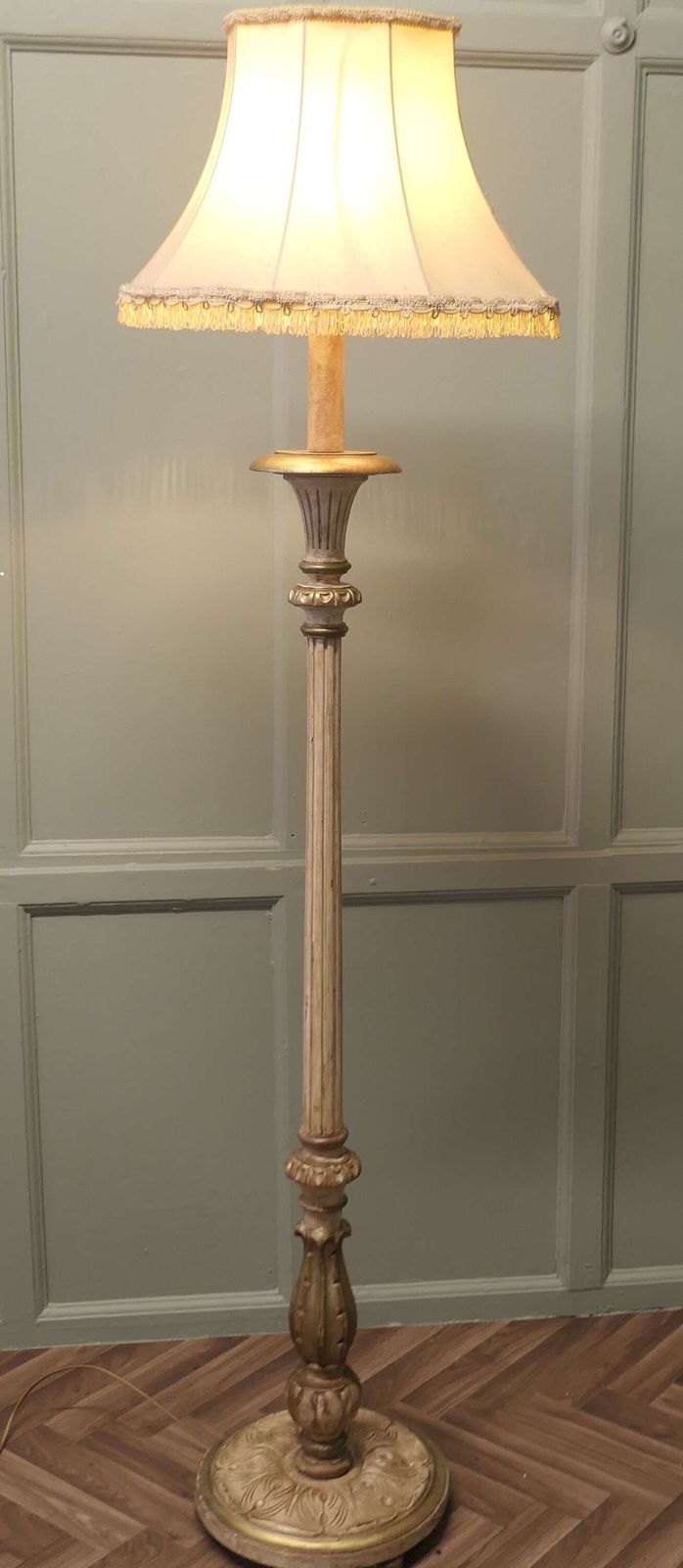Louis Philippe Style Painted And Gilt Floor Lamp, Standard Lamp photo Lighting