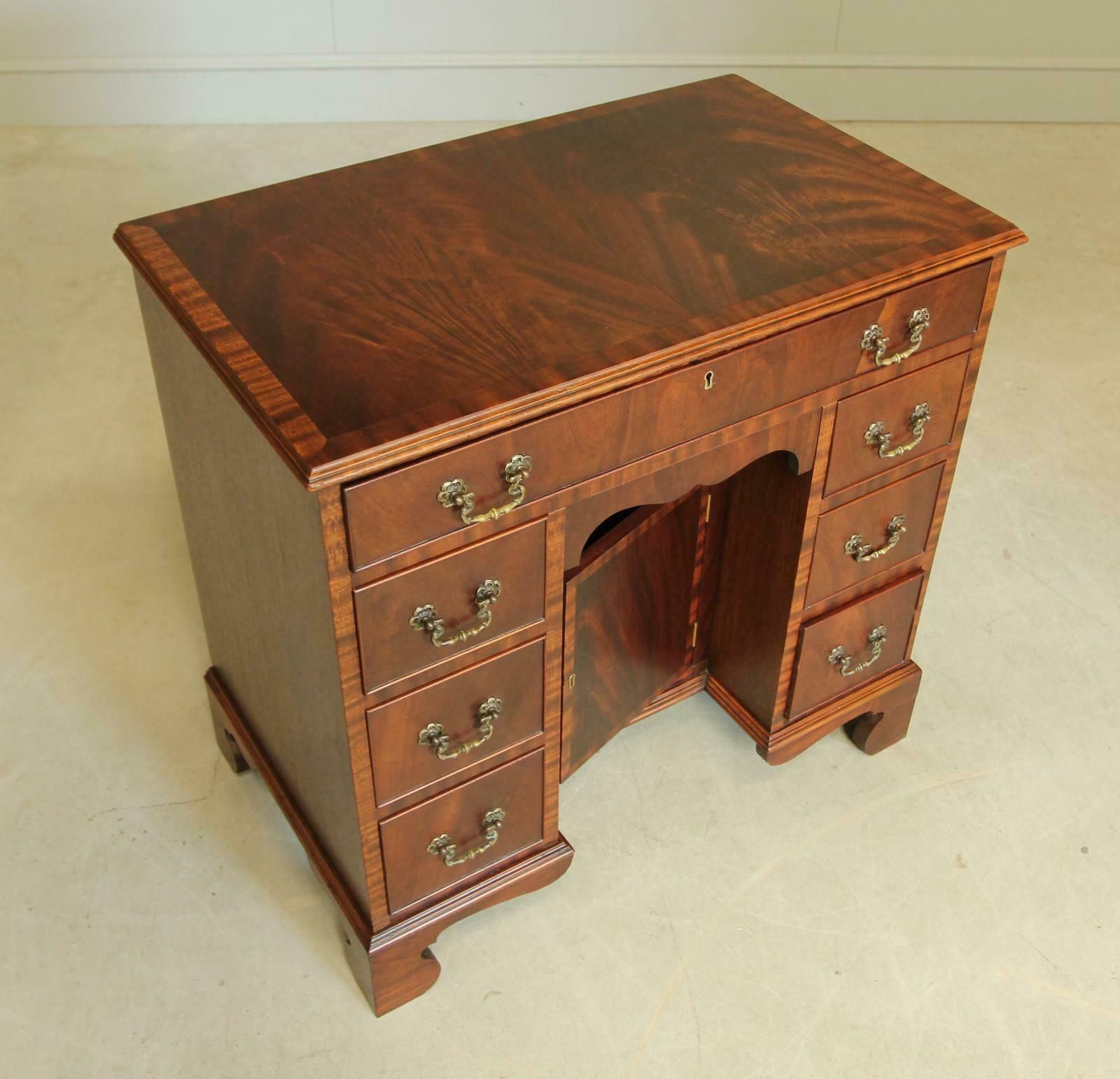 Early 20th Century Curl Mahogany Writing Desk photo 725.0