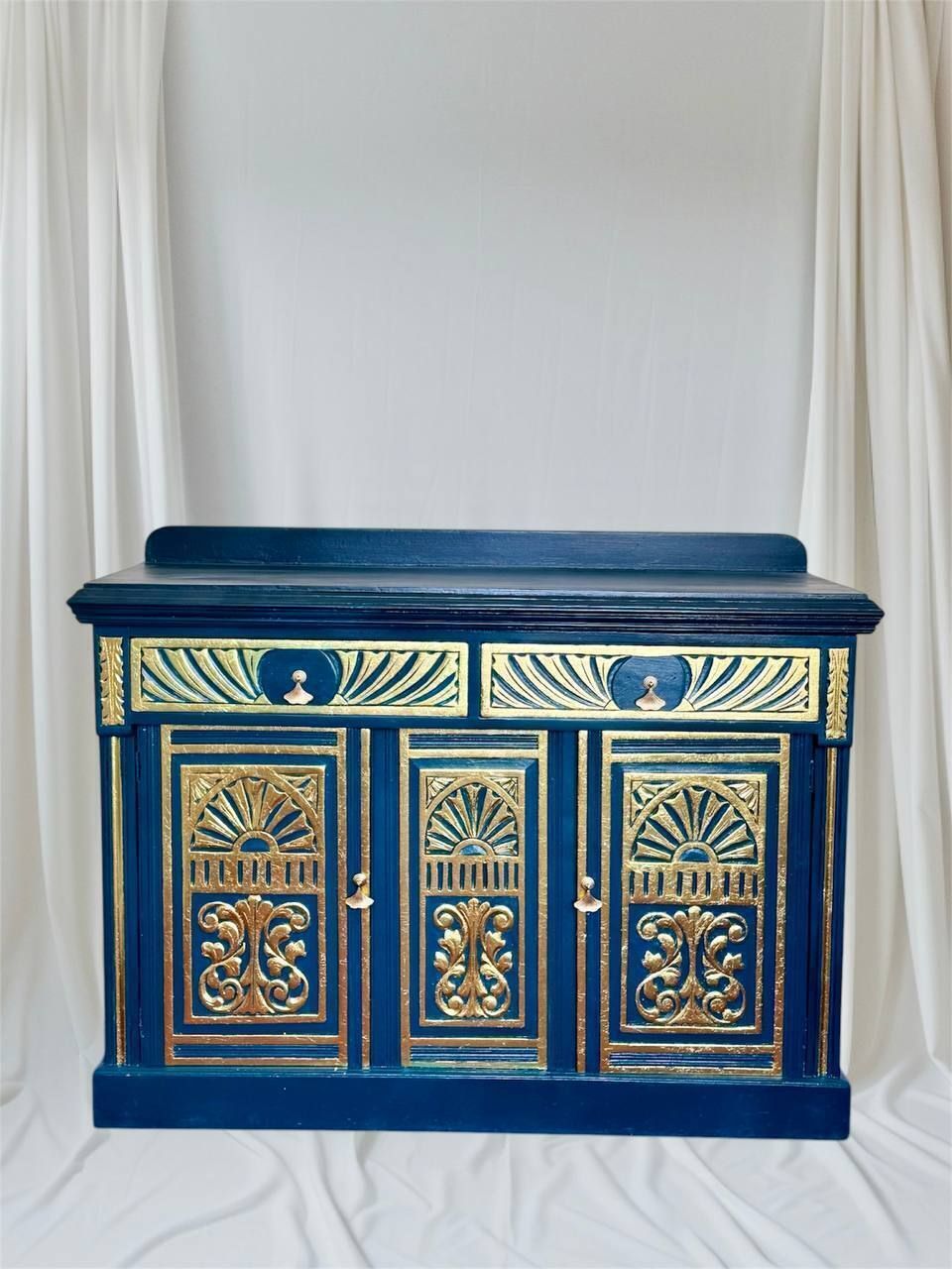 Antique Wardrobe Home Furniture photo Furniture