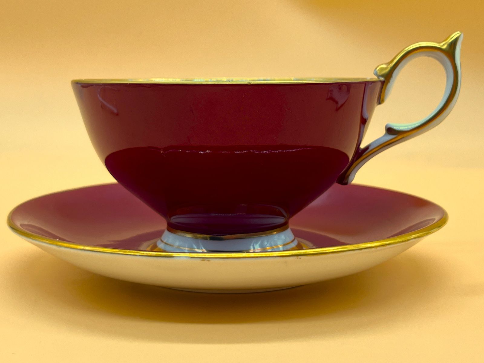 Large Aynsley China Cabbage Rose Signed G Bentley Red And Gold Footed Cabinet Tea Cup & Saucer Duo. 2628. photo vintage