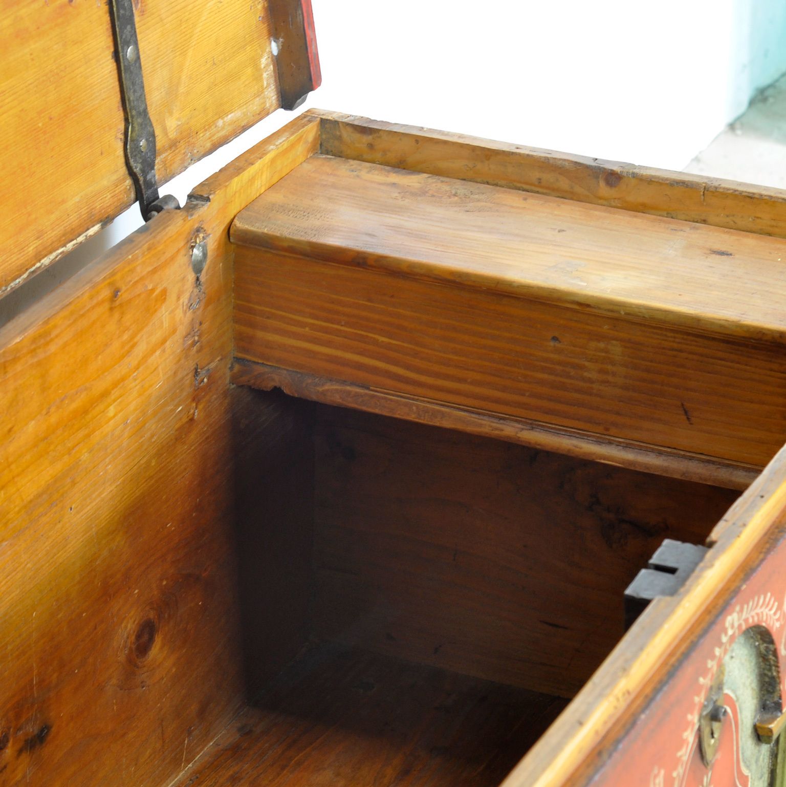 Folk Art Bridal Chest, Anno 1829 photo furniture