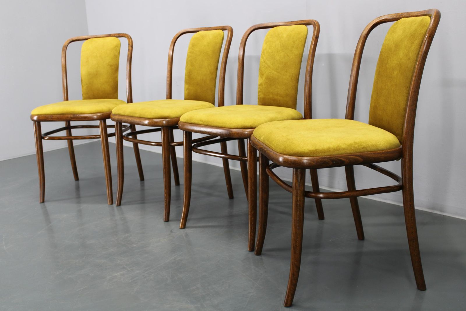 1970s Set Of Four Restored Beech Bentwood Dining Chairs By Ton, Czechoslovakia photo Furniture