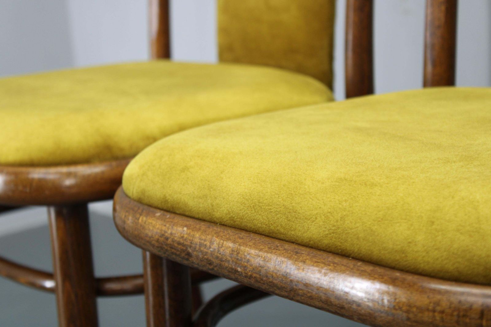 1970s Set Of Four Restored Beech Bentwood Dining Chairs By Ton, Czechoslovakia photo vintage