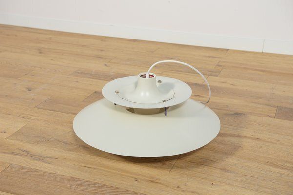 photo furniture Mid Century Model Ph5 Pendant Lamp By Poul Henningsen For Louis Poulsen, 1960s