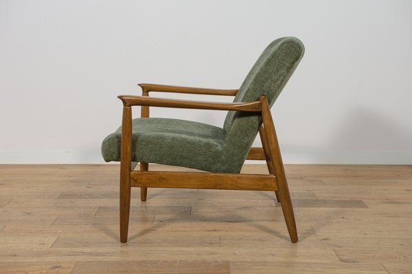 photo buy Set Of Mid Century Modern Gfm 64 Chairs By Edmund Homa For Gościcińskie Furniture Factory, 1960s