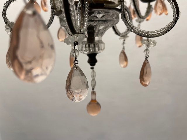 photo furniture Pink Murano Glass Crystal Beaded Chandelier 1960’s