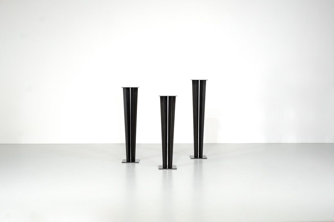 Pedestal "New Star" By F.Robichez For Dritsh, Paris 1990s. photo vintage