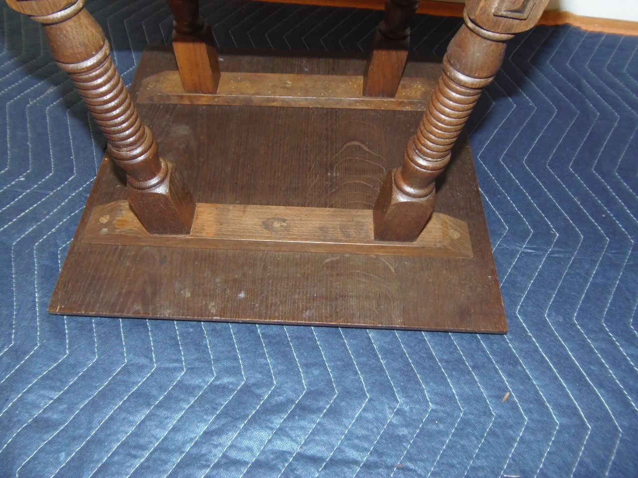 95.0 Arts And Crafts Two Tier Table photo