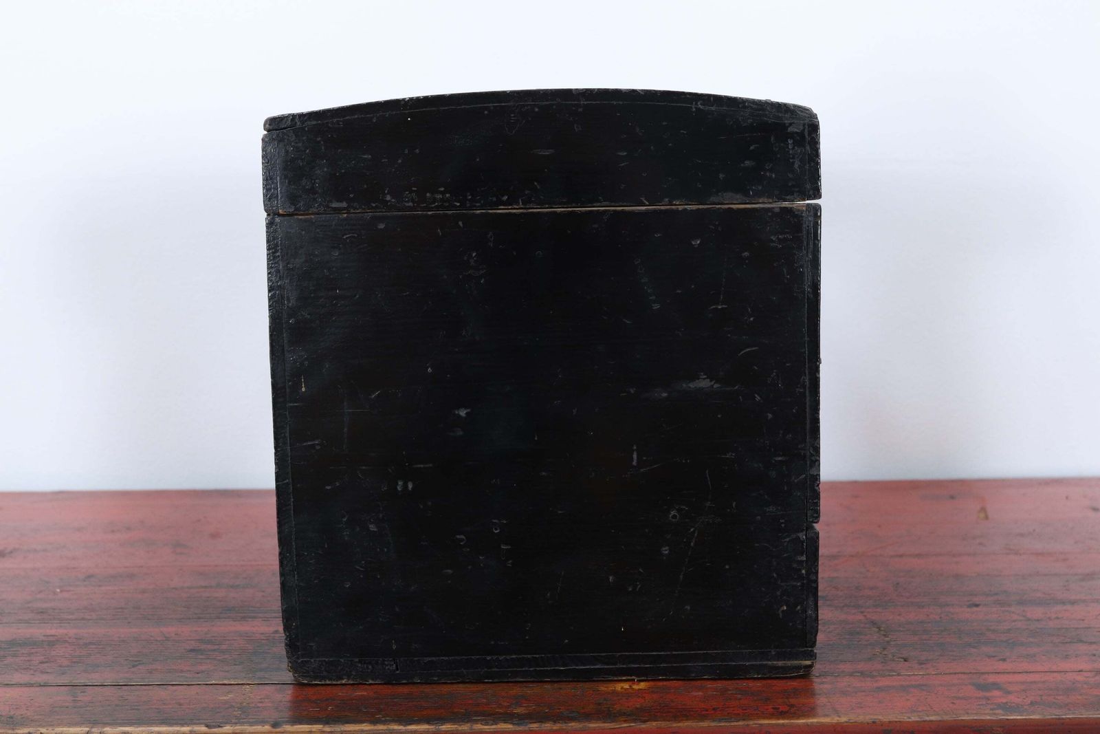 photo furniture Late 19th Century Meiji Period Japanese Black Lacquered Box