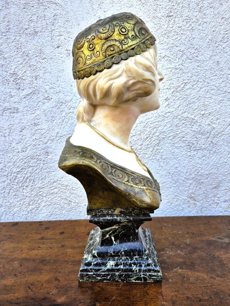 Charny, Bust Of An Oriental Woman In Marble, Late 19th Early 20th Century photo for sale