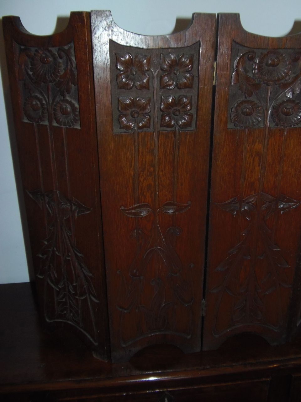 Arts And Crafts Oak Folding Screen . Arthur Simpson . photo 975.0
