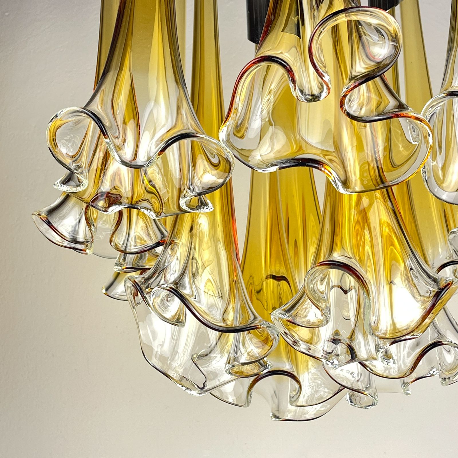 photo furniture Original Murano Chandelier Calla Lily By Venini, Italy 1960s