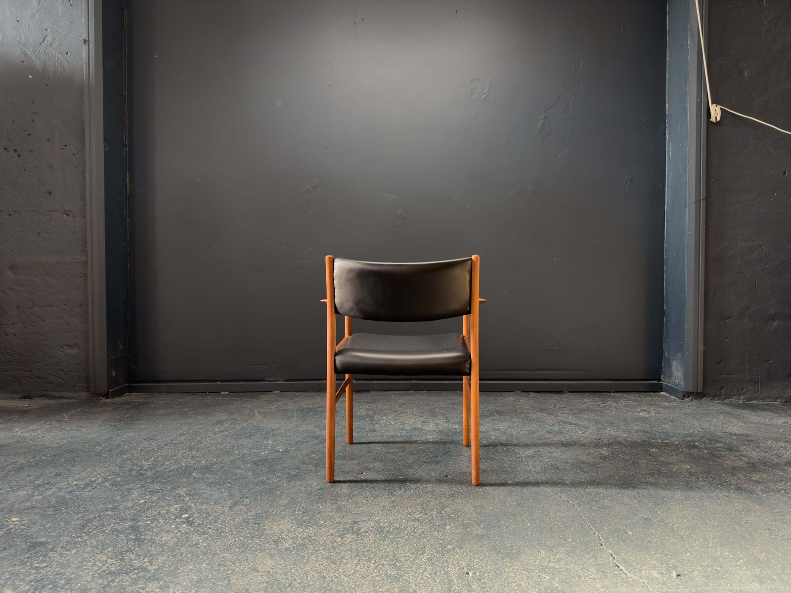 Teak And Black Leather Carver Chair photo Furniture