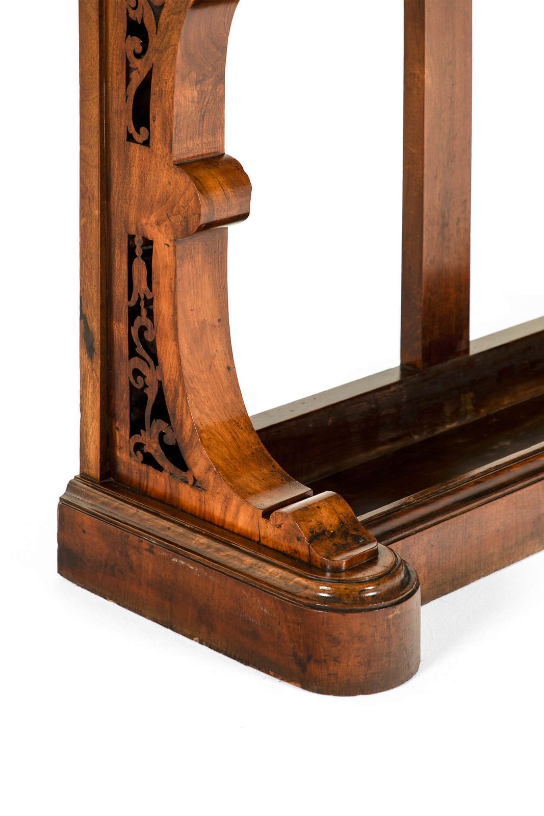 photo furniture Victorian Walnut Hall Stand, 1800s